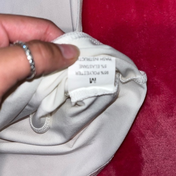 Women’s viral backless slim fit top - Picture 6 of 6